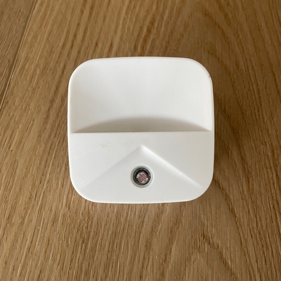 White LED Night Light Set - Picture 2 of 6